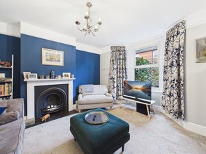 Sitting Room- click for photo gallery